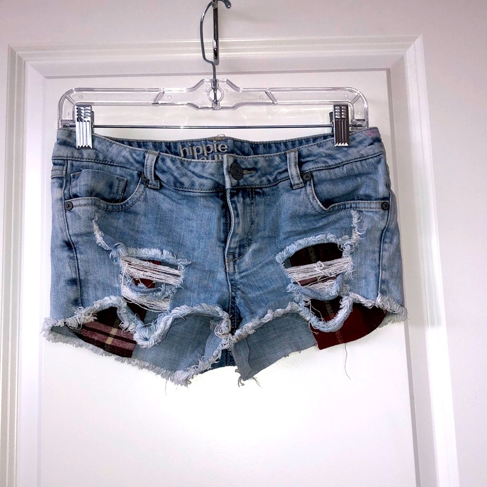 Hippie Laundry jean shorts w flannel pockets
